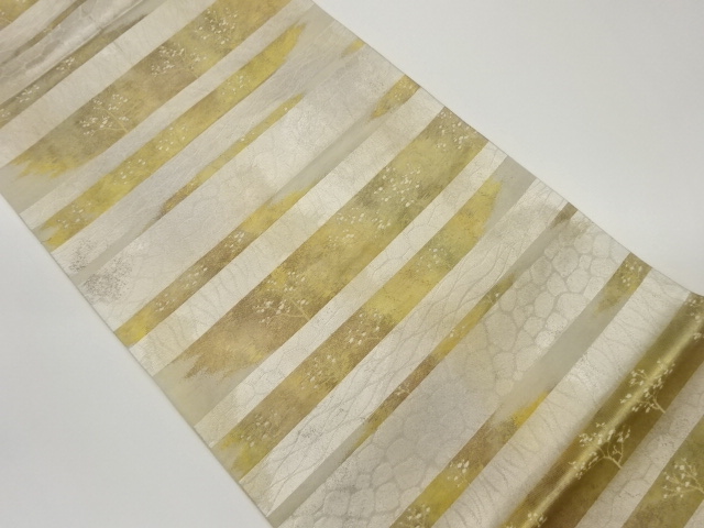 引箔横段に木々模様織出し袋帯